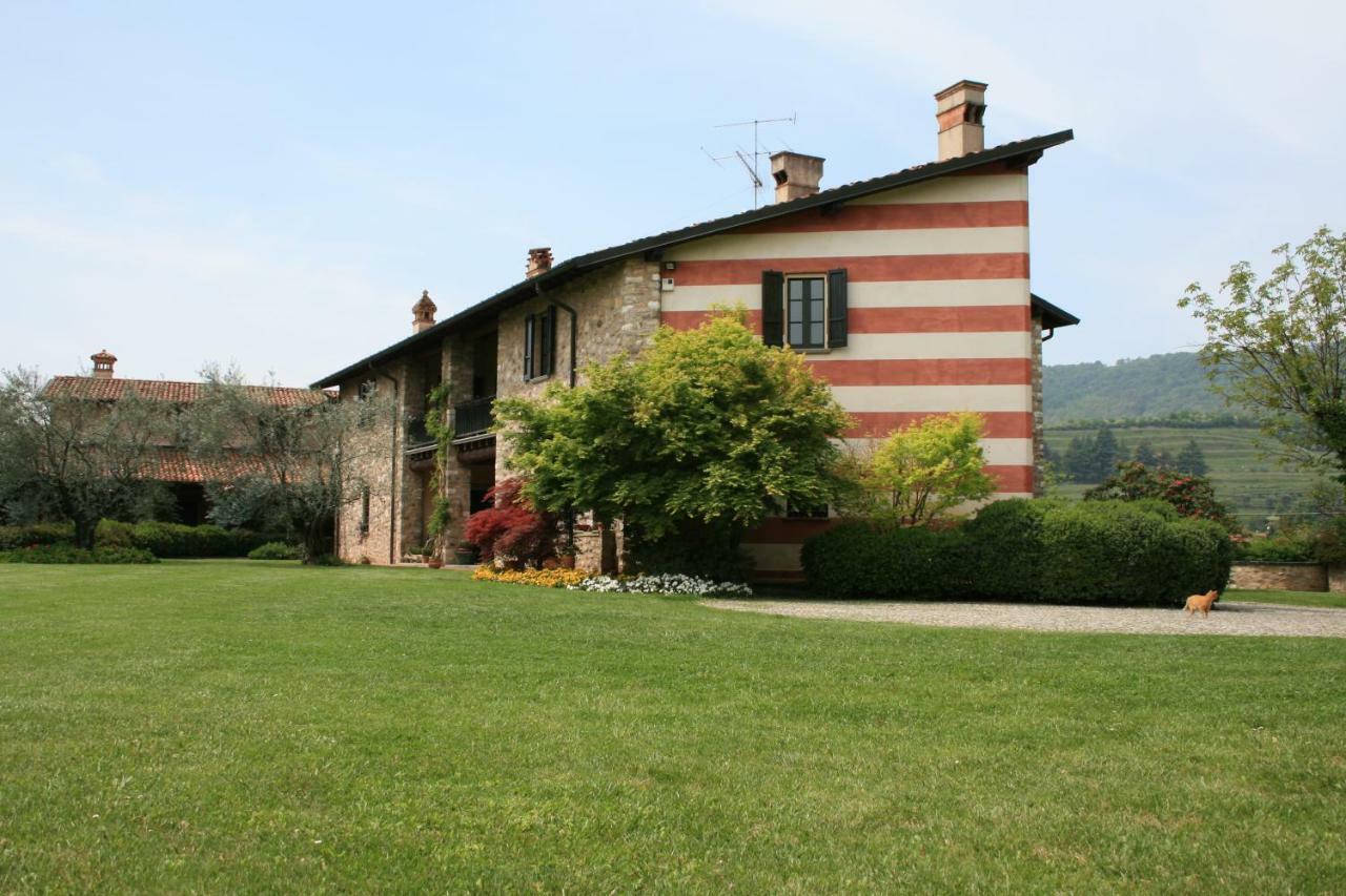 B&B Il Dosso คอร์เตฟรังกา ภายนอก รูปภาพ